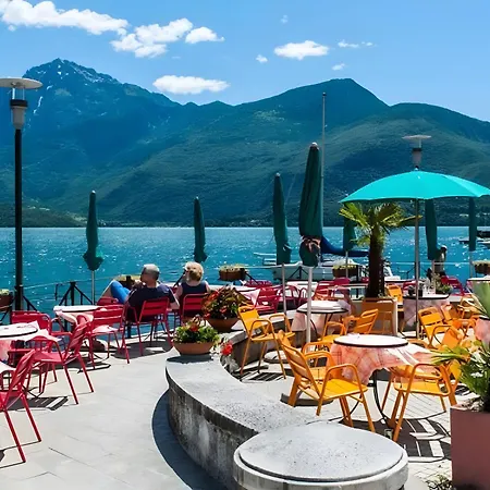 Spacious Historic F1 아파트