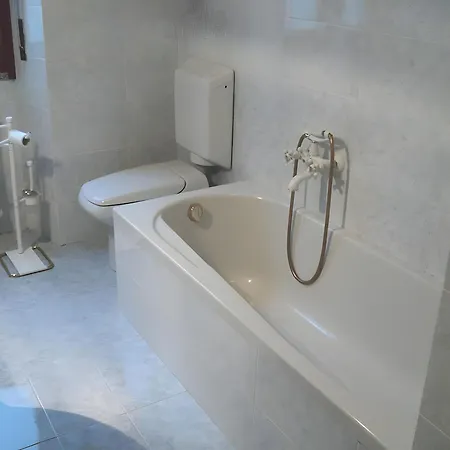 Apartamento Spacious Historic F1 *