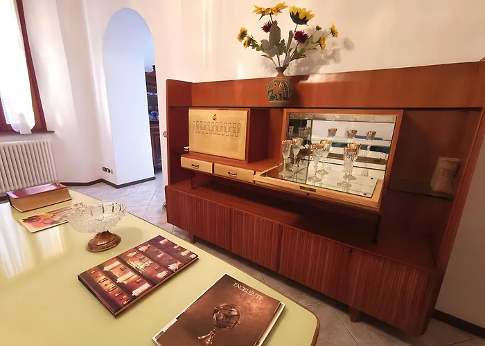 Spacious Historic F1 Граведона